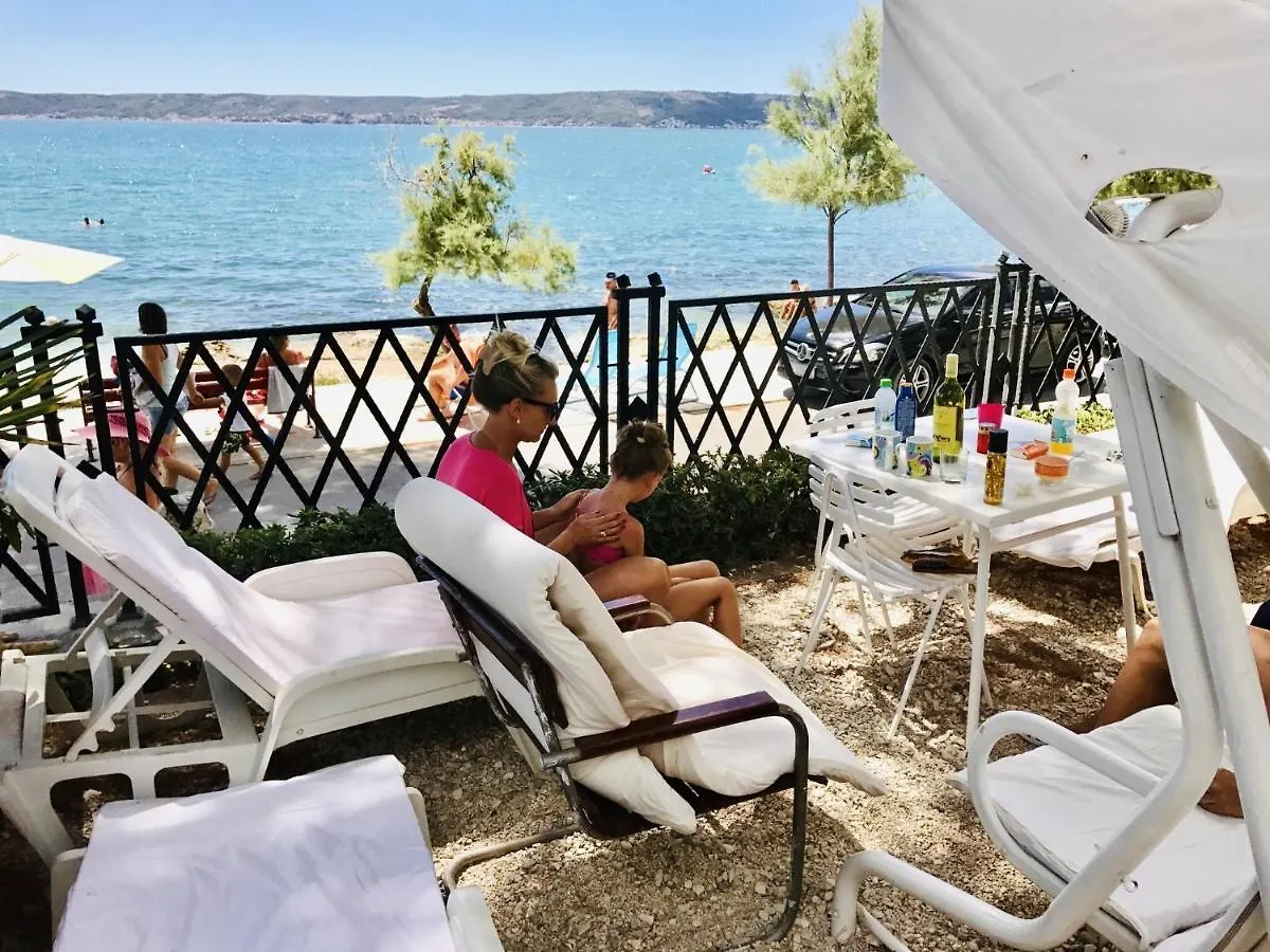 Family Friendly Seaside Apartments Kastel Stari, Kastela - 18114 0*,  Croatia