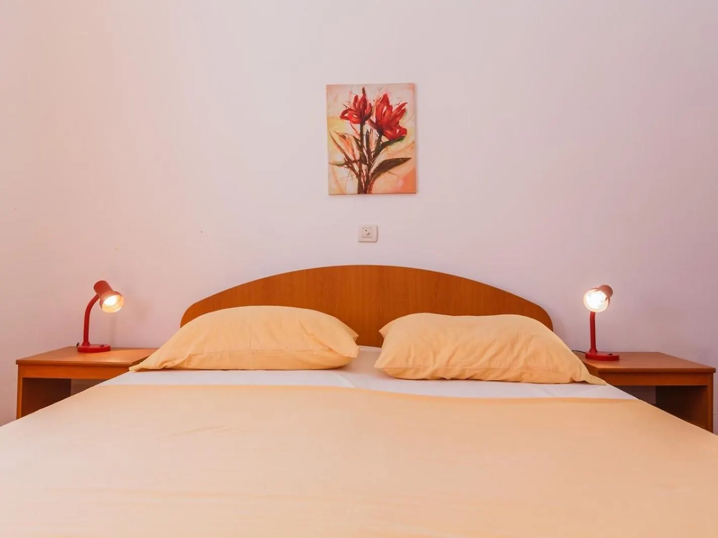 Family Friendly Seaside Apartments Kastel Stari, Kastela - 18114 0*,
